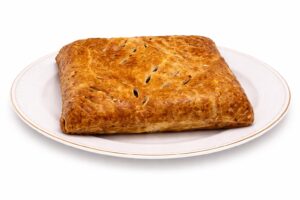 Пирог с яблоками и корицей